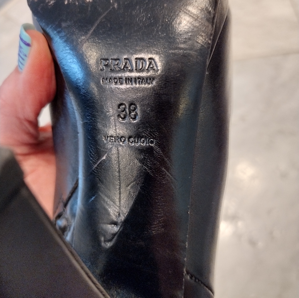 Black Prada boots - Picture 7 of 9